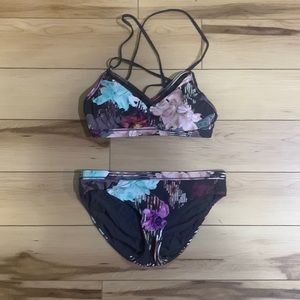 Calia by Carrie bikini set